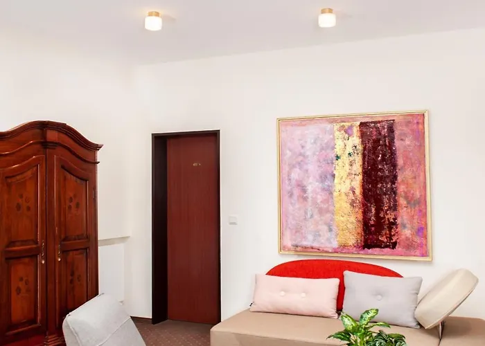 玛利恩林德酒店 3* 泰尔格特