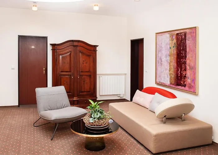 玛利恩林德酒店 泰尔格特